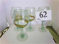 6 HEAVY WINE GLASSES