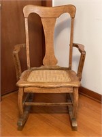 Quarter Sawn Oak Rocking Chair w/ Cane Bottom