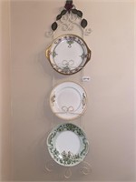 Plate display w/decorative China plates