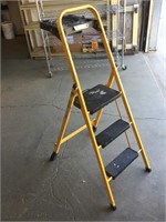 3 Foot Folding Step Ladder