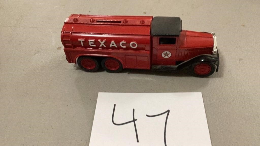 1930 Texaco diamond fuel tanker, diecast number