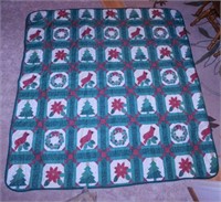 Christmas bedspread and 2 pillow shams