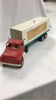 Toy truck plastic. 1/16