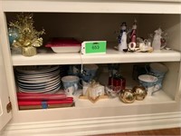 Christmas Plates + Decorations