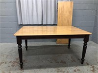 LOUISVILLE CANADA PINE TABLE