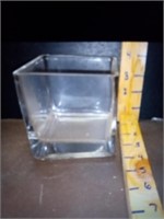 Qty 12 - 4"x4" sqare glass