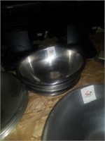 4 - 10 in stainless steel bowls