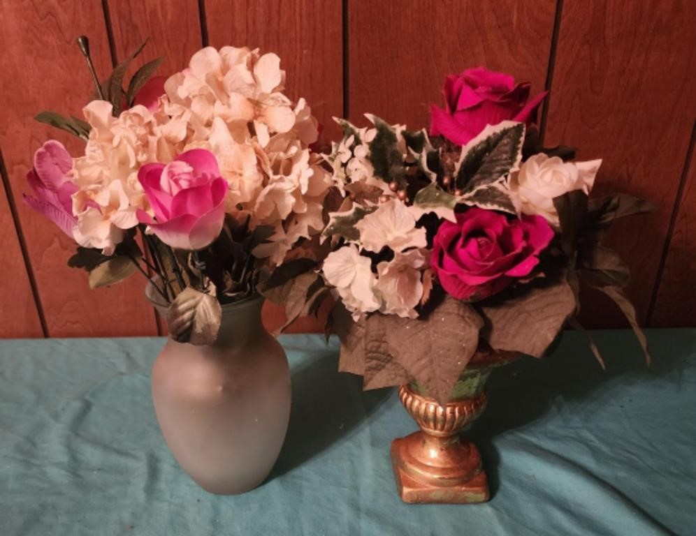 15" tall Faux Flowers in vase, faux christmas