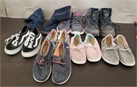 8 Pairs Kids Shoes. Kids 12, Sz 1 & 2. Vans, Hey