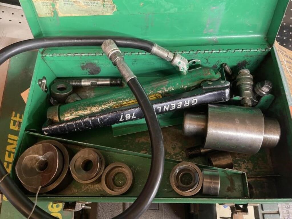 Greenlee 767 Hydraulic Hand Pump in Case
