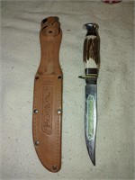 Vintage carved horn handled knife w/ leather