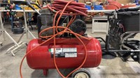 CRAFTSMAN 4 HP 20 GALLON AIR COMPRESSOR W/ HOSE