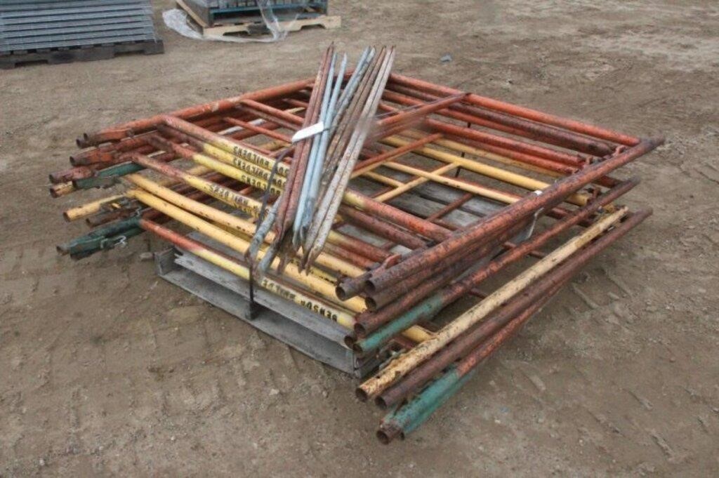 (8) Scaffold Sections w/ Braces, Approx 5Ft X 5Ft