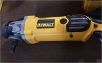 Dewalt 7"/9" Right Angle variable speed polisher