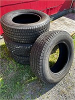 Set of Michelin 275/65/R18 Tires