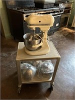 kitchen aid mixer w/cart