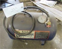 Rhino 5-gal air tank.