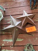 Metal star decor