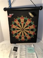 Magnetic dart board