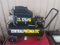 CENTRAL PNEUMATIC AIR COMPRESSOR 2HP 9 GAL 125 MAX