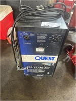 Car Quest Battery Charger Model CBC 7100