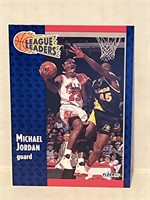 Vintage Michael Jordan Basketball Card #220