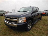 2008 Chevy Silverado LS Crew Cab Pickup