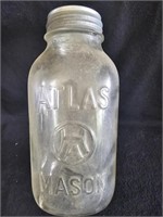 Atlas Mason Jar with metal lid