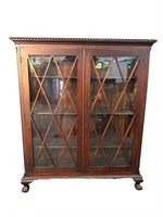19TH CENT. MAHOGANY CHIPPENDALE BOOKCASE