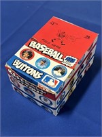 1984 FUN FOODS BASEBALL BUTTONS BOX - UNOPENED