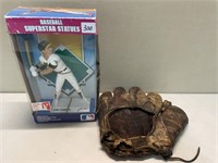 NICE ANTIQUE BASEBALL GLOVE WITH MLB PLAYER FIGURE