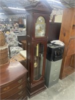 Grandfather clock (missing bottom and weight )