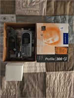 MOTOROLA PROFILE-300E PHONE IN BOX