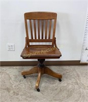 VTG Swivel Wooden Office Desk Chair