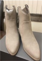 A.N.A Womens Cowboy Delno Taupe Boots SZ 9 M