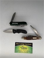 2 Pocket Knives and Multi Tool