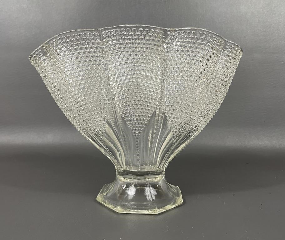 L.E. Smith Thousand Eyes Glass Fan Vase