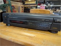 Compact disc player. Fisher