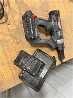 Senco Cordless Screw Gun w/ 2 Battery and Charger