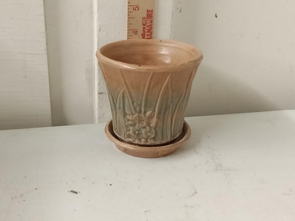 1930's McCoy pottery  matte brown & green 4"