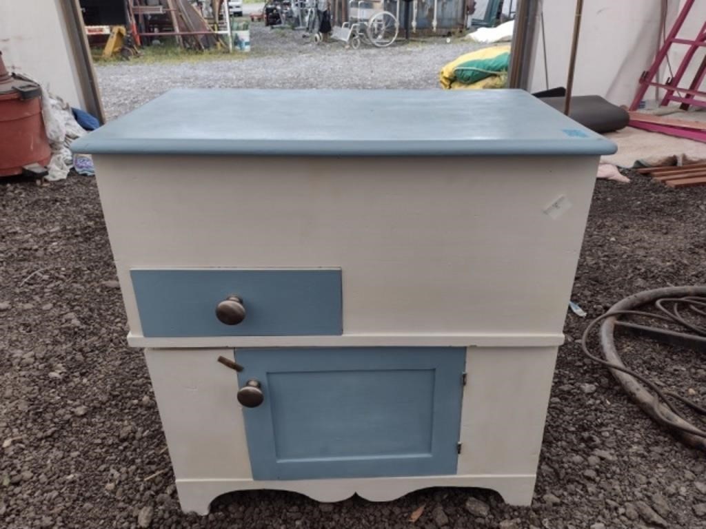 Small Vintage Fun Chest With Drawers