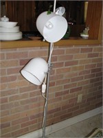 Double head floor lamp