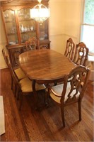 Vintage Jefferson Dining Room Table & 6 Chairs