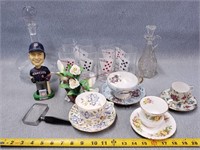 Bobble Head, Card Glasses, Cups & Saucers