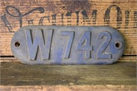 Wagon Plate W742