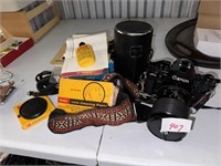 CANNON CAMERA OUTFIT SLR