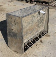 Stainless Steel 14 Place Pig Feeder