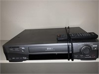 MITSUBISHI VHS/VCR W/ REMOTE