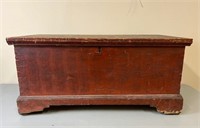 VERY EARLY ONTARIO DOVETAILED BLANKET BOX