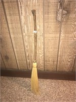 Primitave Rustic Handle Small Corn Broom